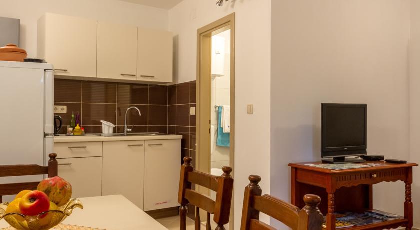 Apartment Old Stone House Lokva Rogoznica Room photo