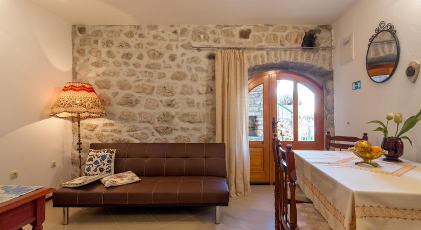 Apartment Old Stone House Lokva Rogoznica Room photo